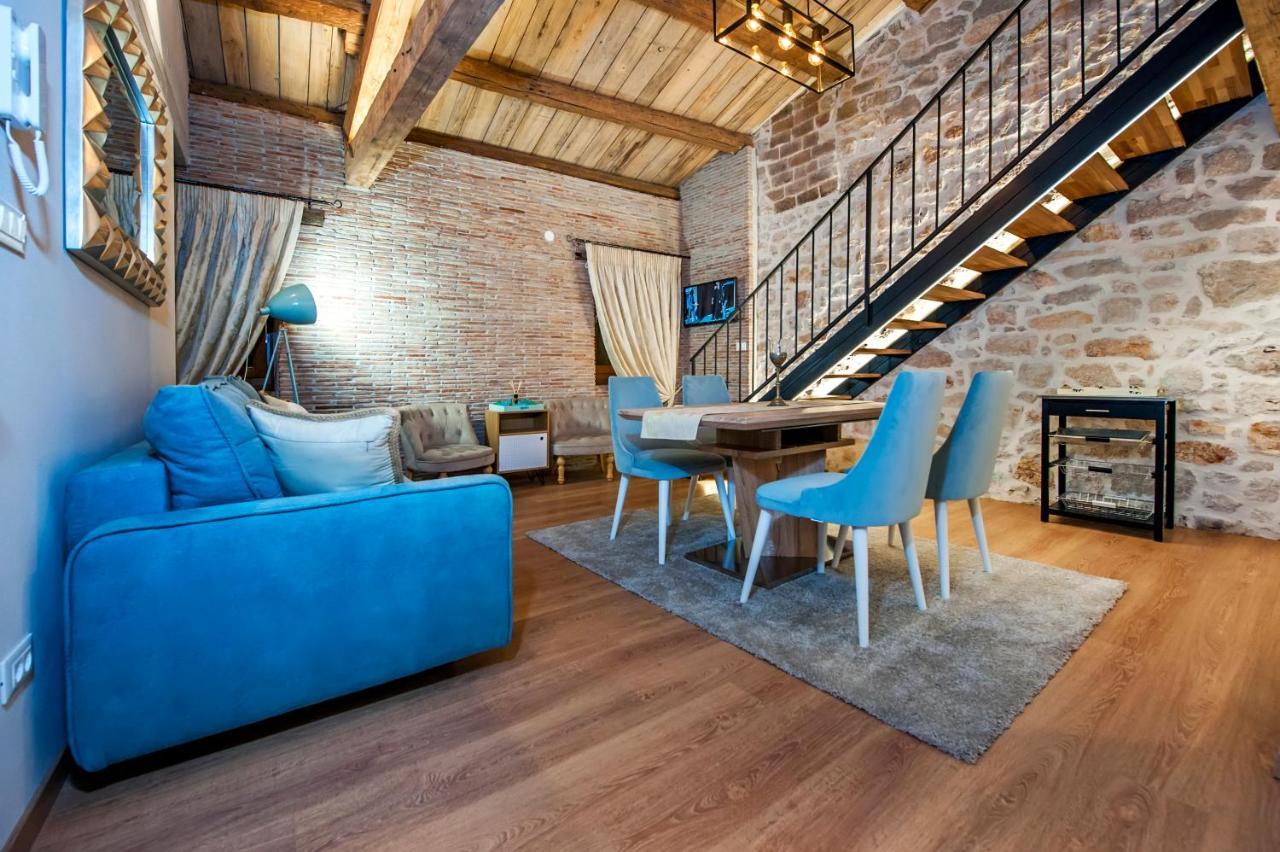 Apartments Casa De Amicis ロヴィニ エクステリア 写真