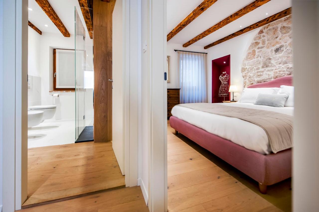 Apartments Casa De Amicis ロヴィニ エクステリア 写真