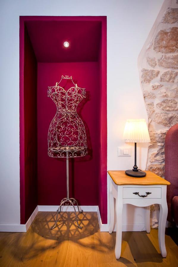 Apartments Casa De Amicis ロヴィニ エクステリア 写真