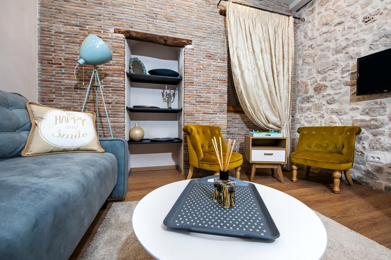 Apartments Casa De Amicis ロヴィニ エクステリア 写真