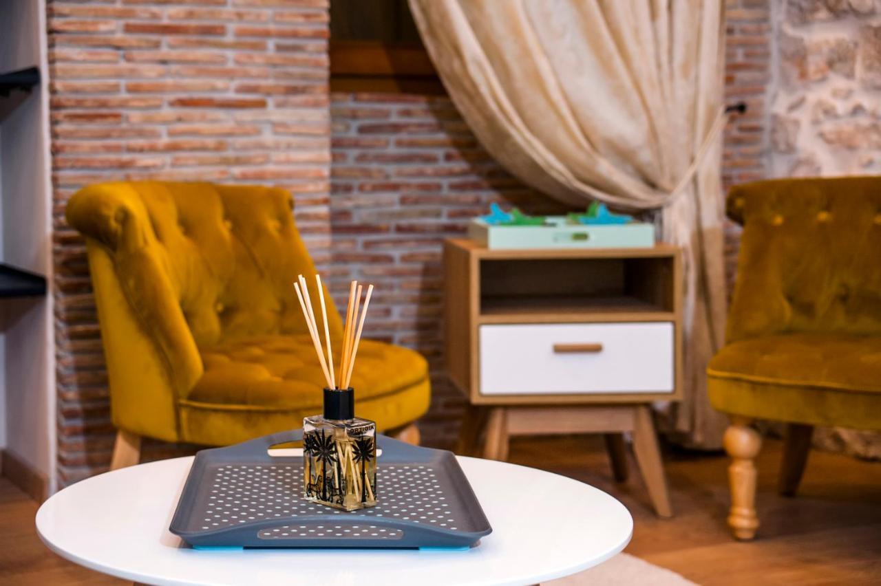 Apartments Casa De Amicis ロヴィニ エクステリア 写真